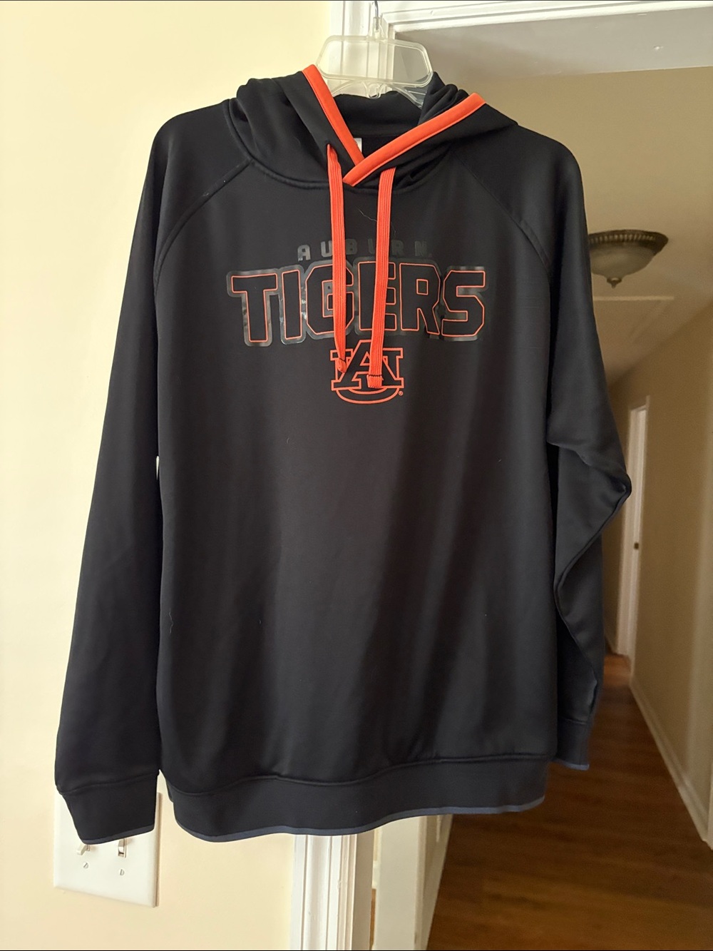 Rivalry Threads Black & Orange Auburn Tigers Pullover Hoodie